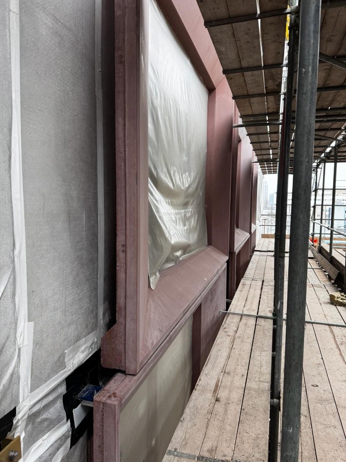 Foto op een steiger op de bouw